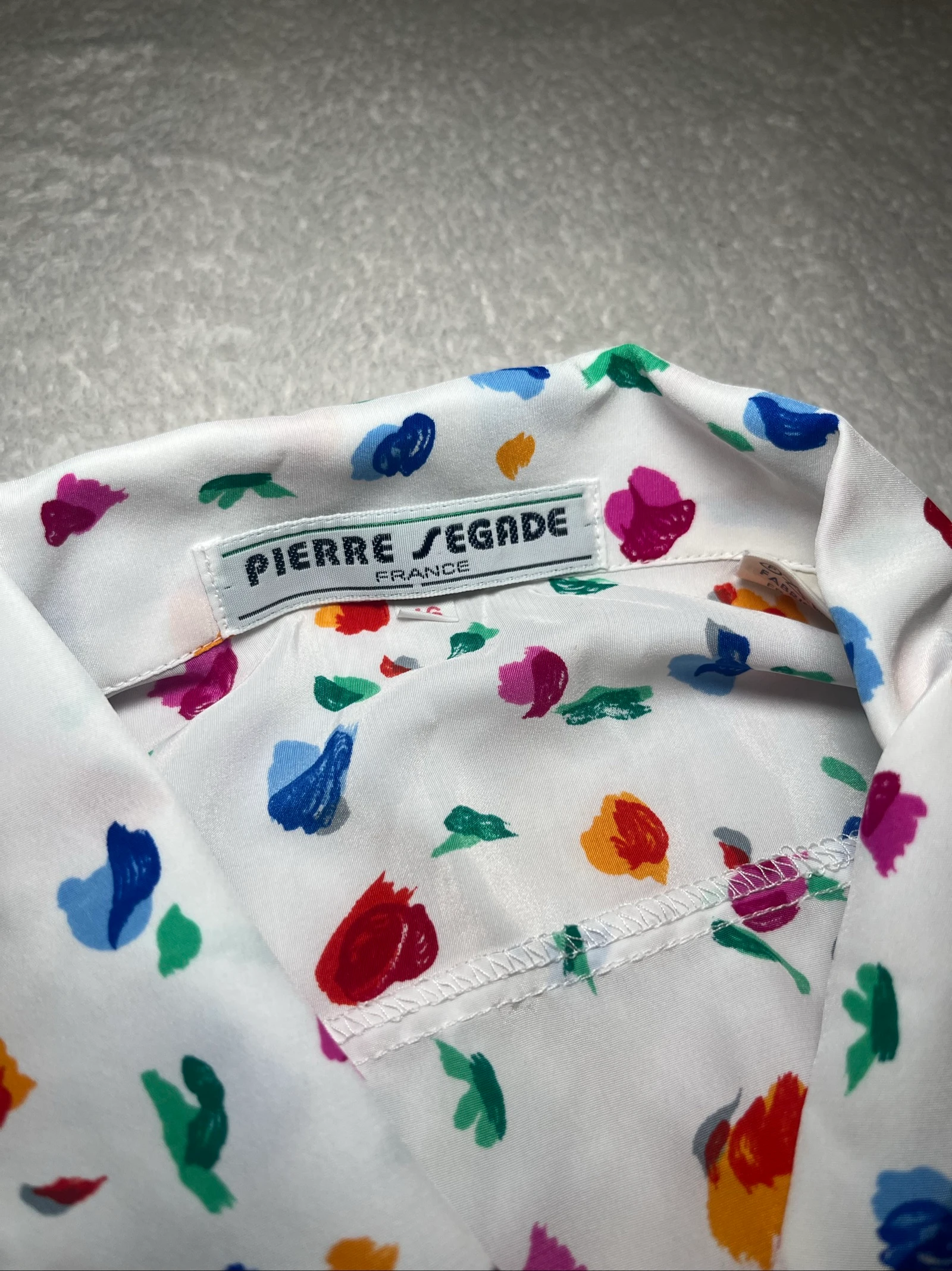 Pierre segade blouse that can also serve as a light jacket - white and floral - size 46 – photo 2